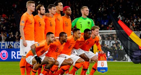 voetbal uitslagen.